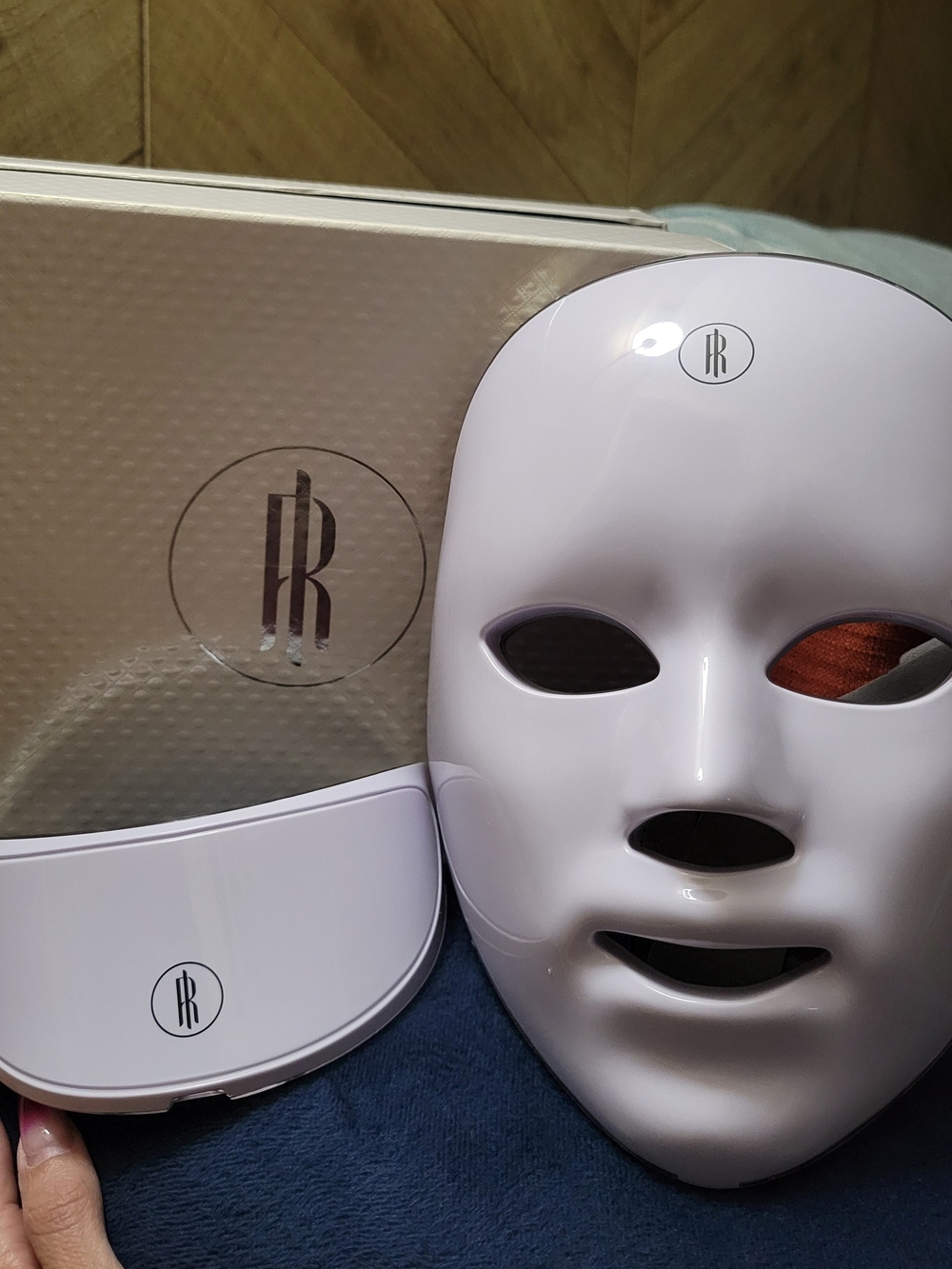 RegenaLight Wireless LED Light Therapy Face & Neck Mask